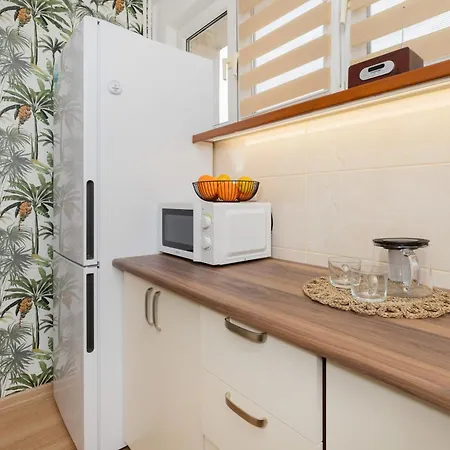 Apartman With 2 Bedroom & Balcony Near The Old Town By Renters *